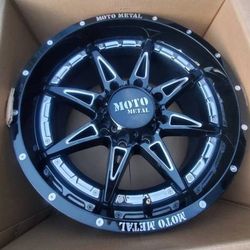 20x9 Moto Metal Wheels for Chevy Silverado 2500 8 Lug 8x180