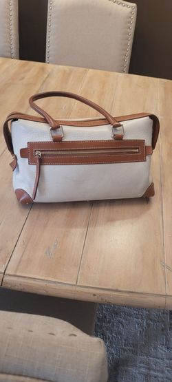 Dooney bourke