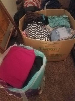 Womens/Junior Clothing Bundle