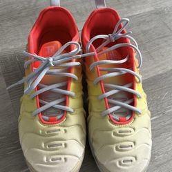 Nike vapormax size 10