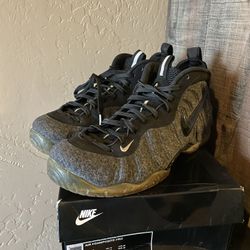 Nike Air Foam posits Pro Wool Fleece