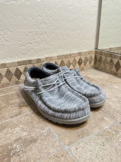Hey Dude Shoes – Men’s Size 10