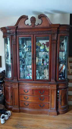 China cabinet in excellent condition vintage