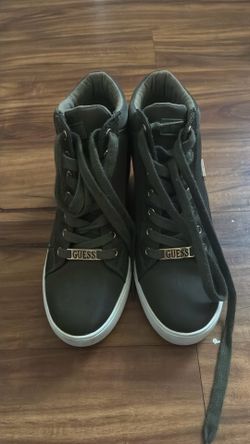 Guess size 7