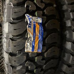 33/1250/20 MT Tires New Set 