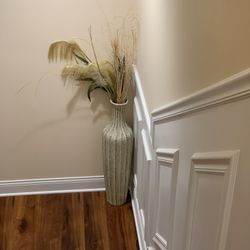 Tall Heavy Duty Ceramic Vase Filled With Dried Plants !