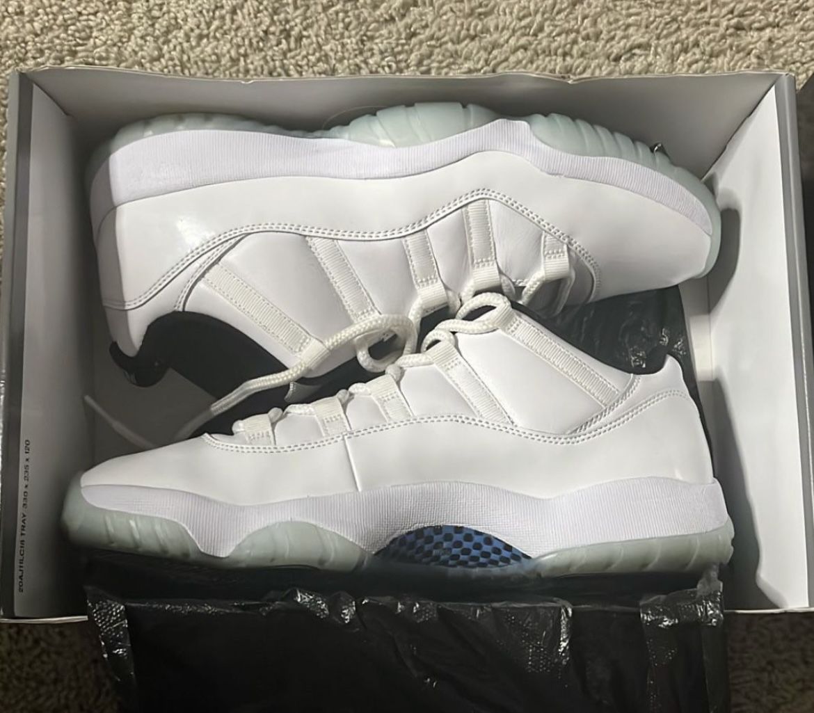 Jordan 11 Retro Low