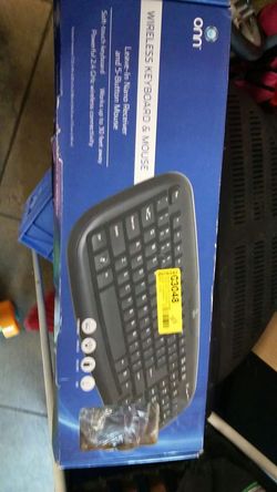 Tengo varios Wireless Keyboard & Mouse Nuevos mire usted mis ofertas