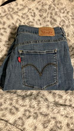  Girls Levi jeans