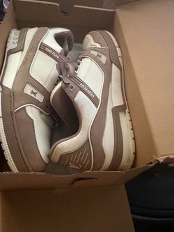 Lv skates brown