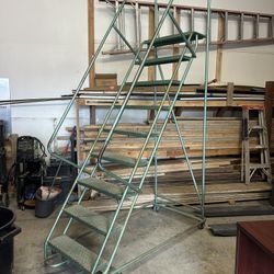 Warehouse Ladder