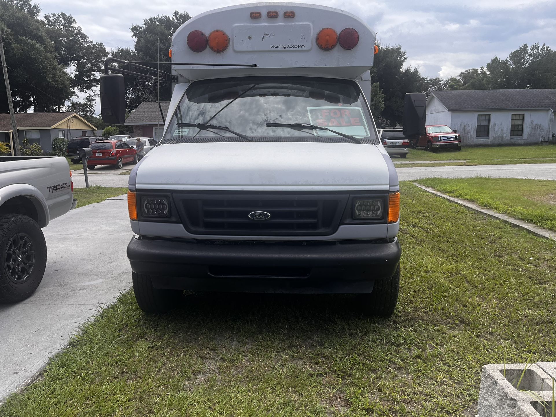 2004 Ford E350