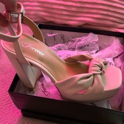 New Vanilla Cream Color  High Heels 