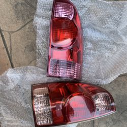 Eagle Eyes TY795-B000R Right/left Tail Lights For 05-15 Toyota Tacoma