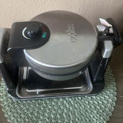 Waffle Maker 