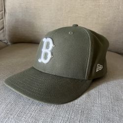 Boston Fitted Baseball Hat (7 1/2)