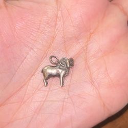 collectible vintage sterling silver “Aeries” pendant **$5 FLAT FEE US SHIPPING**