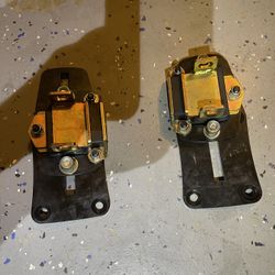 Engine Mounts 