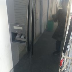 Black Kenmore Elite Side By Side Fridge Freezer And Refrigerator Works Great 