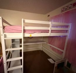Kids loft bed