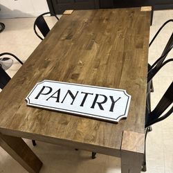 Dining Table And 4 Chairs 