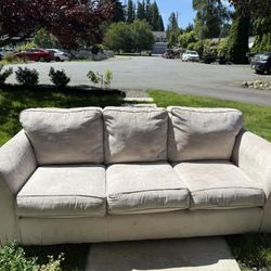 Free Couch 