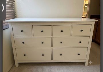 8-Drawer Dresser – Great Condition!