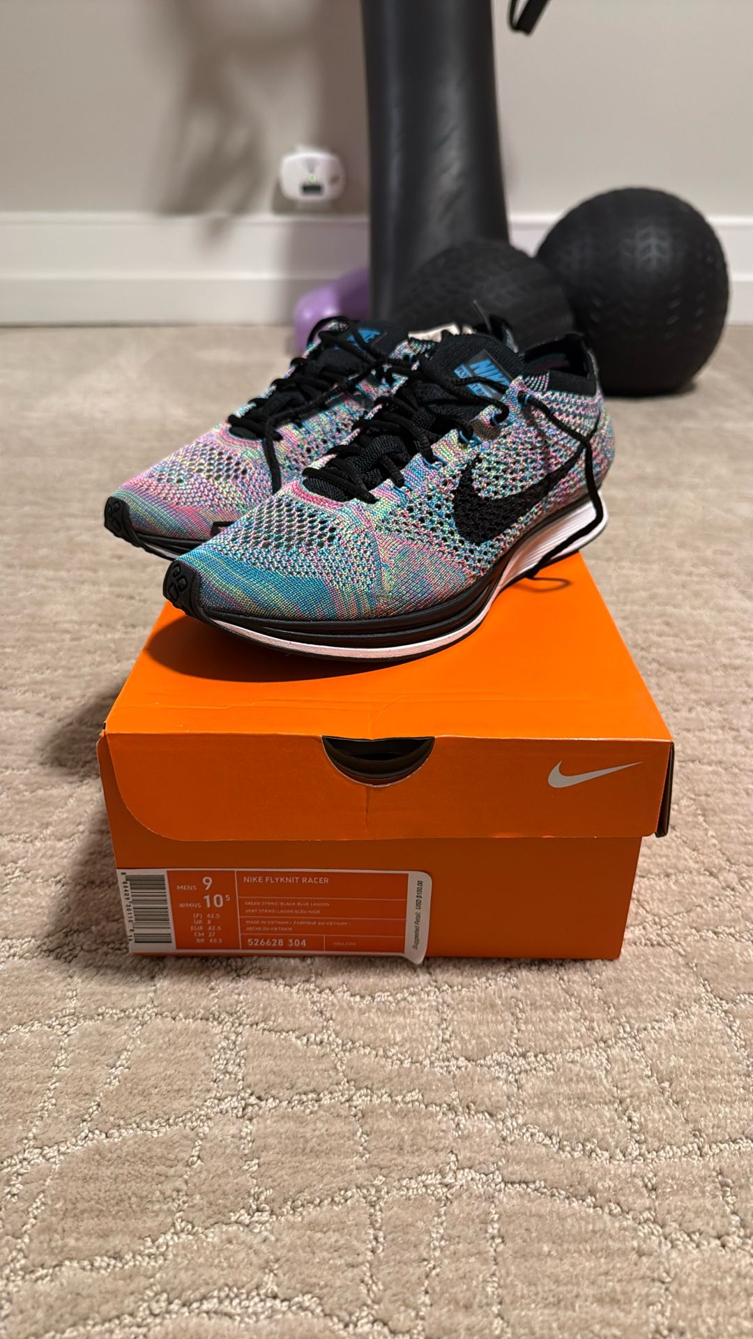 Nike Flyknit Racer - Worn Once - Mens 9
