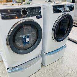 🔥🔥27” Electrolux Washer And Dryer 