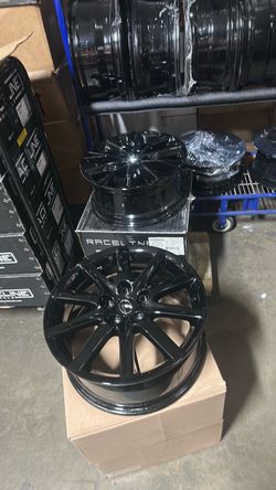 17” Lexus rims gloss black firm price,,,