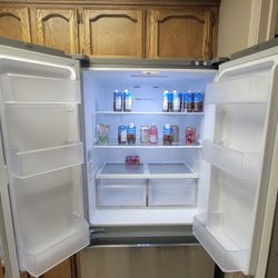 Samsung Refrigerator Freezer Combo