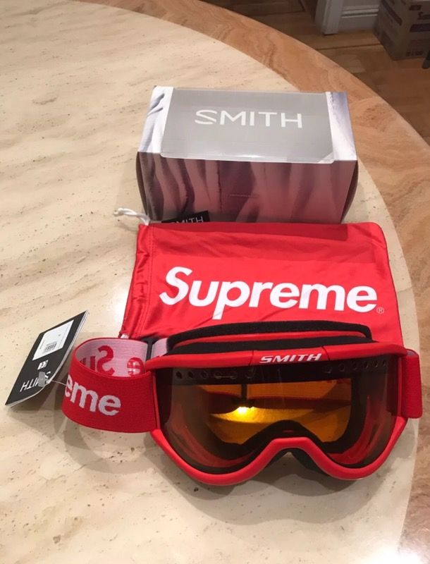 Supreme Goggles