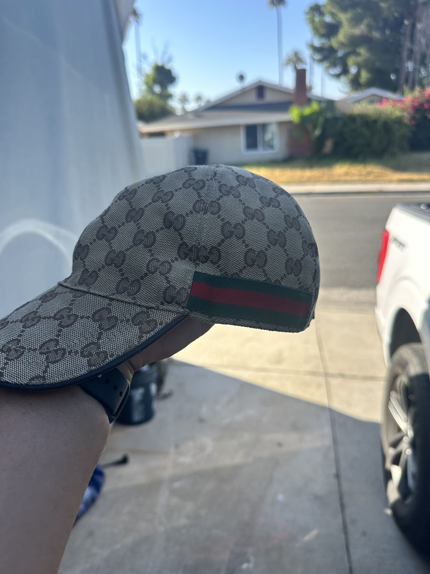 Gucci Cap authentic Medium size used for Sale in Riverside, CA