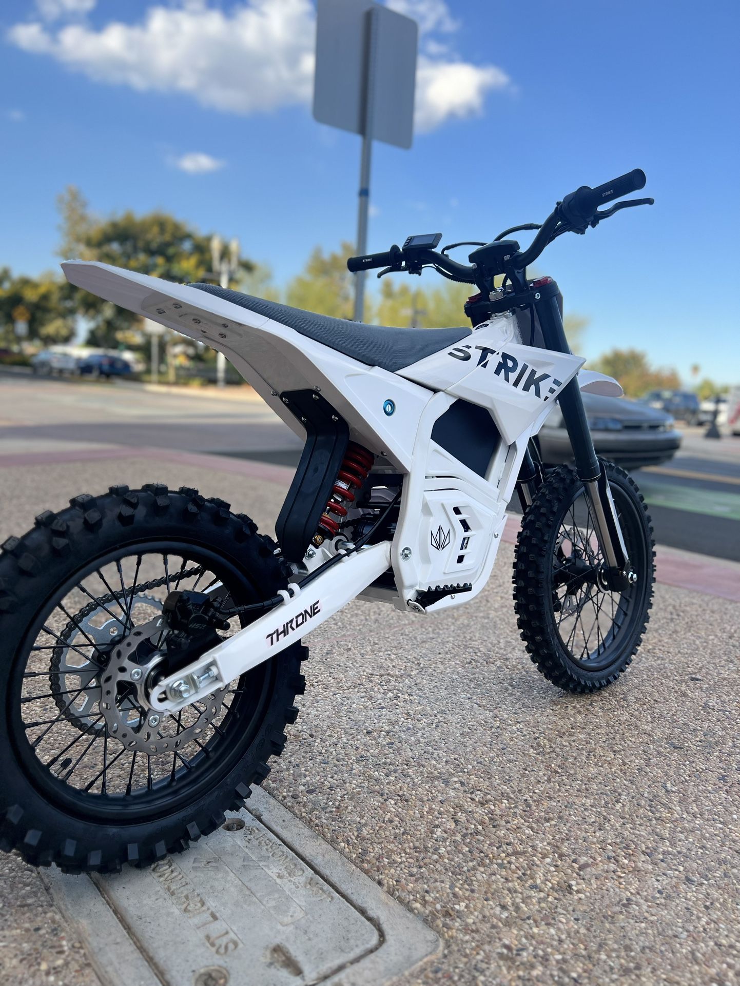 STRIKE SHADOW 60V