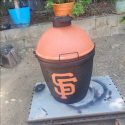Classic Kamado smoker....