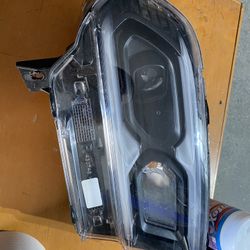 2017-20 Dodge Durango RH OEM Headlight 
