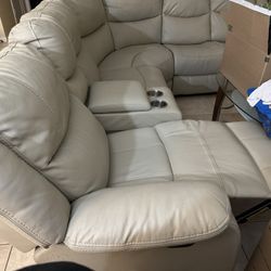 Leather Reclinable Couch