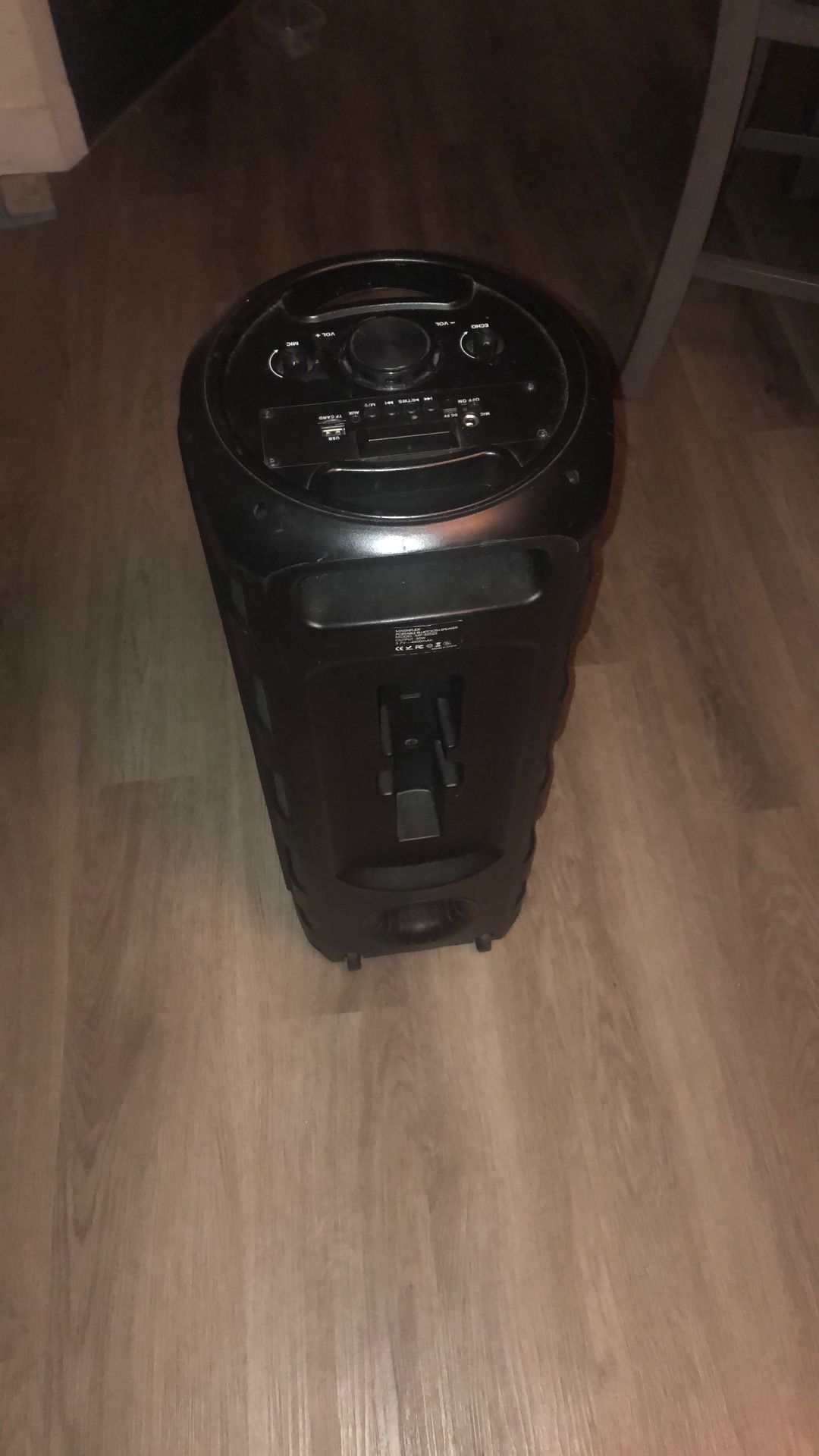 Hi-fi Speaker