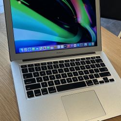 Apple MacBook Air 13” Core i5 processor 4GB RAM 256GB SSD STORAGE DRIVE $150 