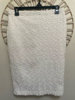 Jennifer Lopez Ladies Cream Boucle Midi Pencil Skirt Size S