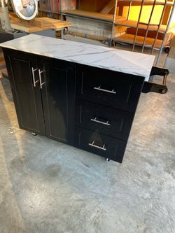 Rolling kitchen cart/island
