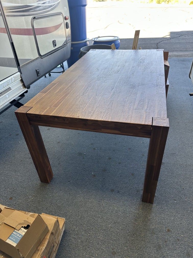 Dining Room Table/Desk 