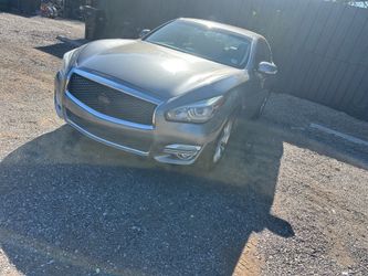 2015 Infiniti Q70