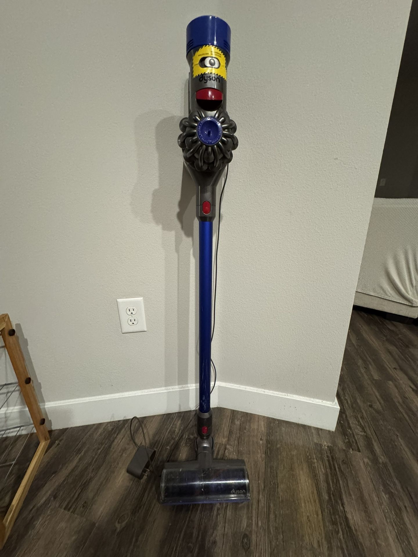 Dyson Vacuum (used)