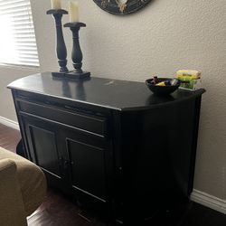 Black Hutch/ Buffet 