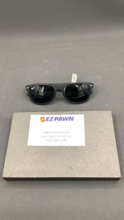 Ray-Ban wayfarers