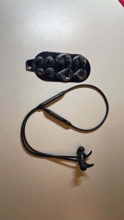 Bowers & Wilkins Pi3 in-ear headphones earbuds