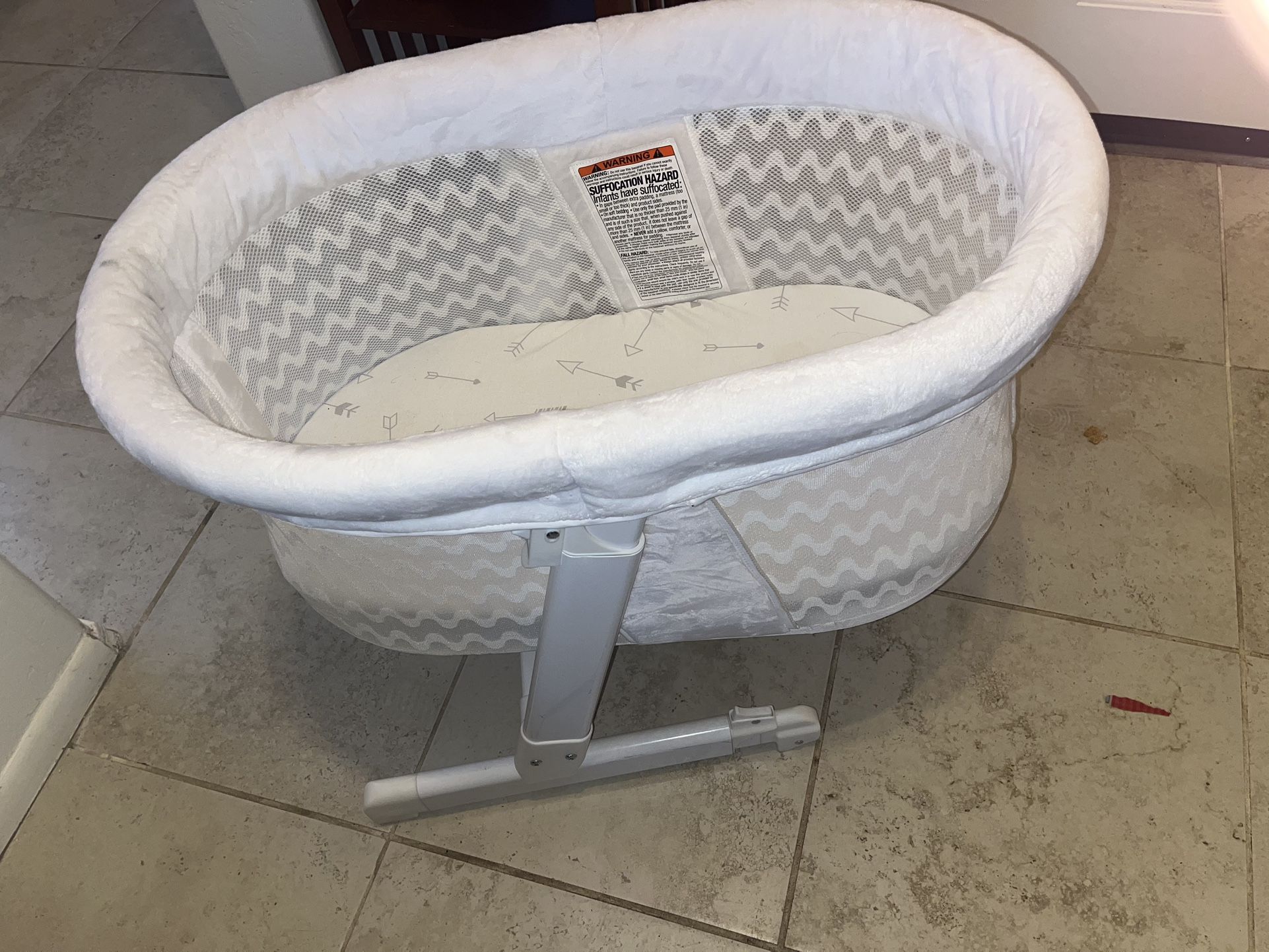 Bassinet Bumbo Make Offer
