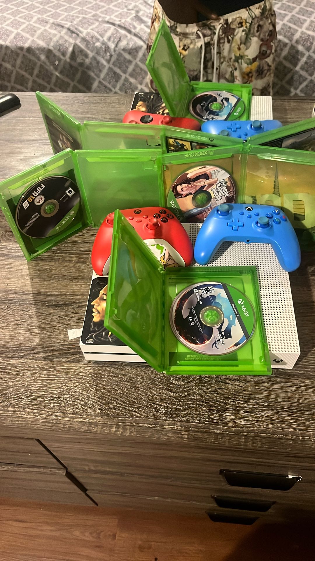 Xbox One S