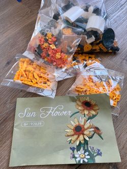 Sunflower Building Brick Set (Lego Compatible) + Bonus Loose Bricks!